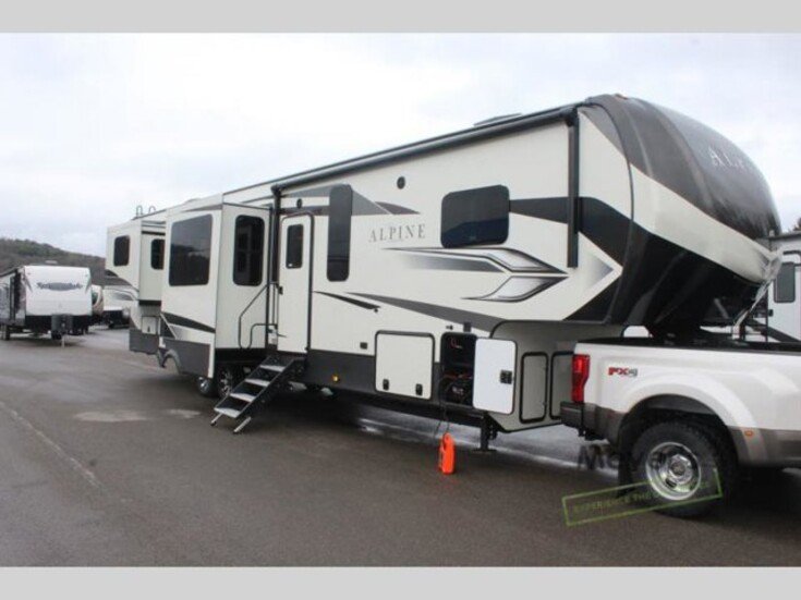 Thumbnail Photo undefined for New 2022 Keystone Alpine 3850RD